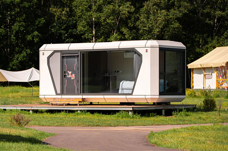 Capsule House